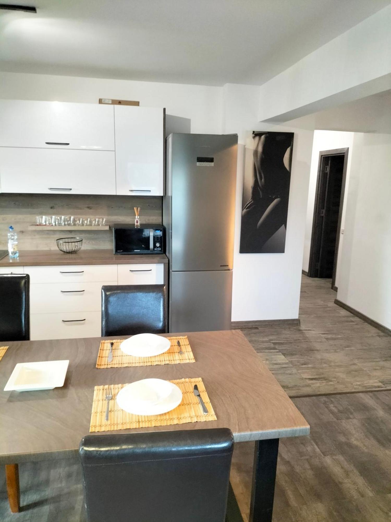 Lotus Area On Apartment Oradea Exterior foto